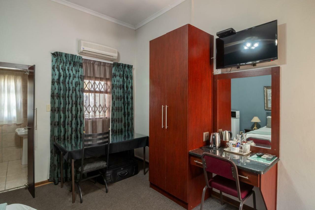 Lala Dene Lodge بلومفونتين المظهر الخارجي الصورة